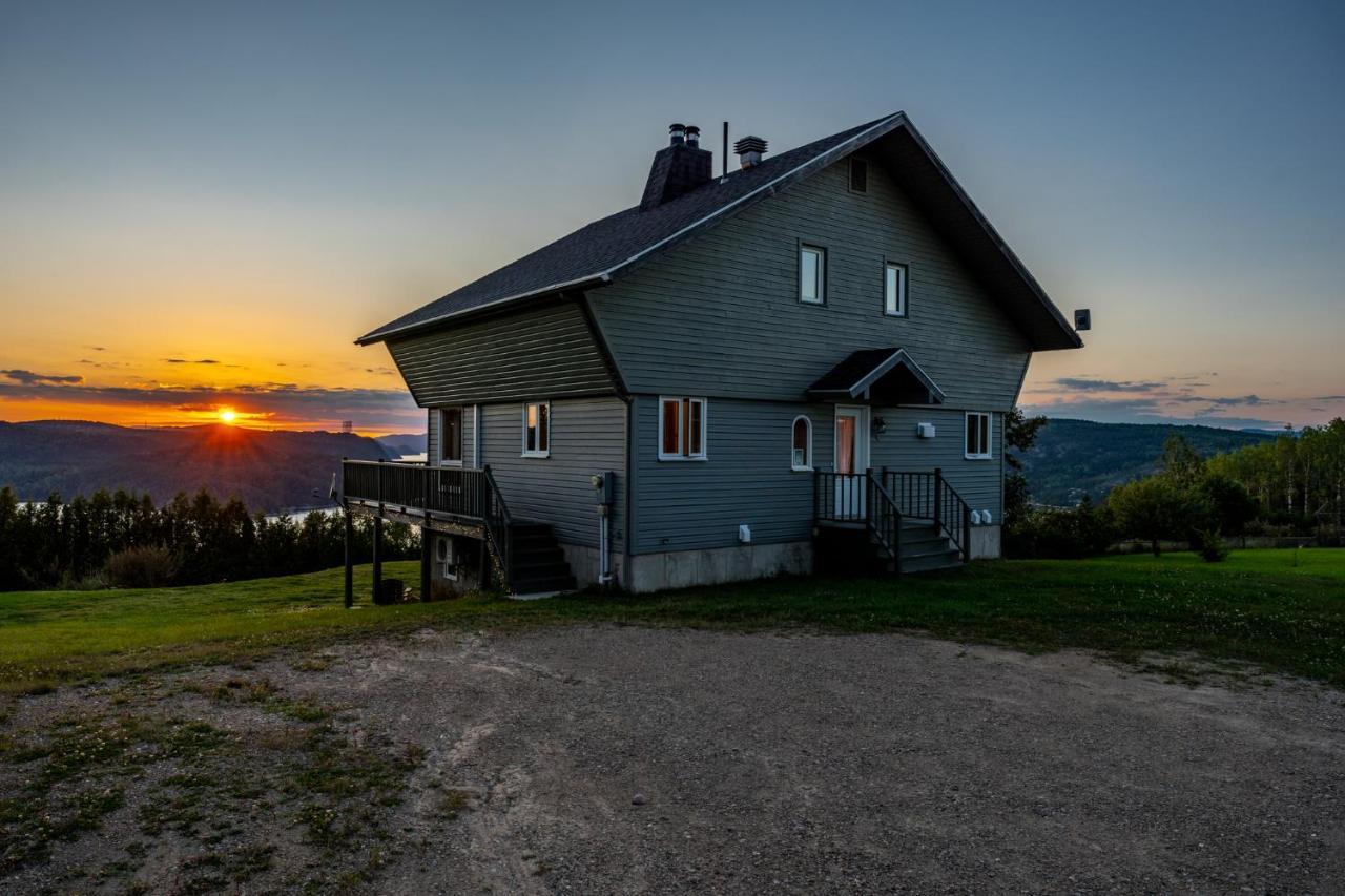 Montfjord - Chalets, Vue Spectaculaire Et Spa. Chantafjord #4 Sacre-Coeur Eksteriør bilde